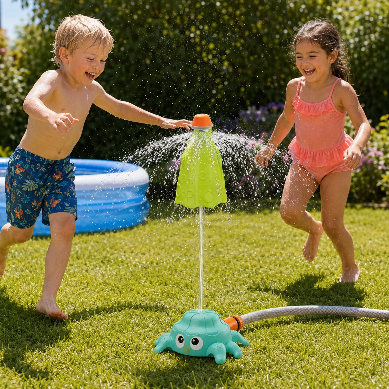 octosprey kids-backyard-sprinkler-toy 1
